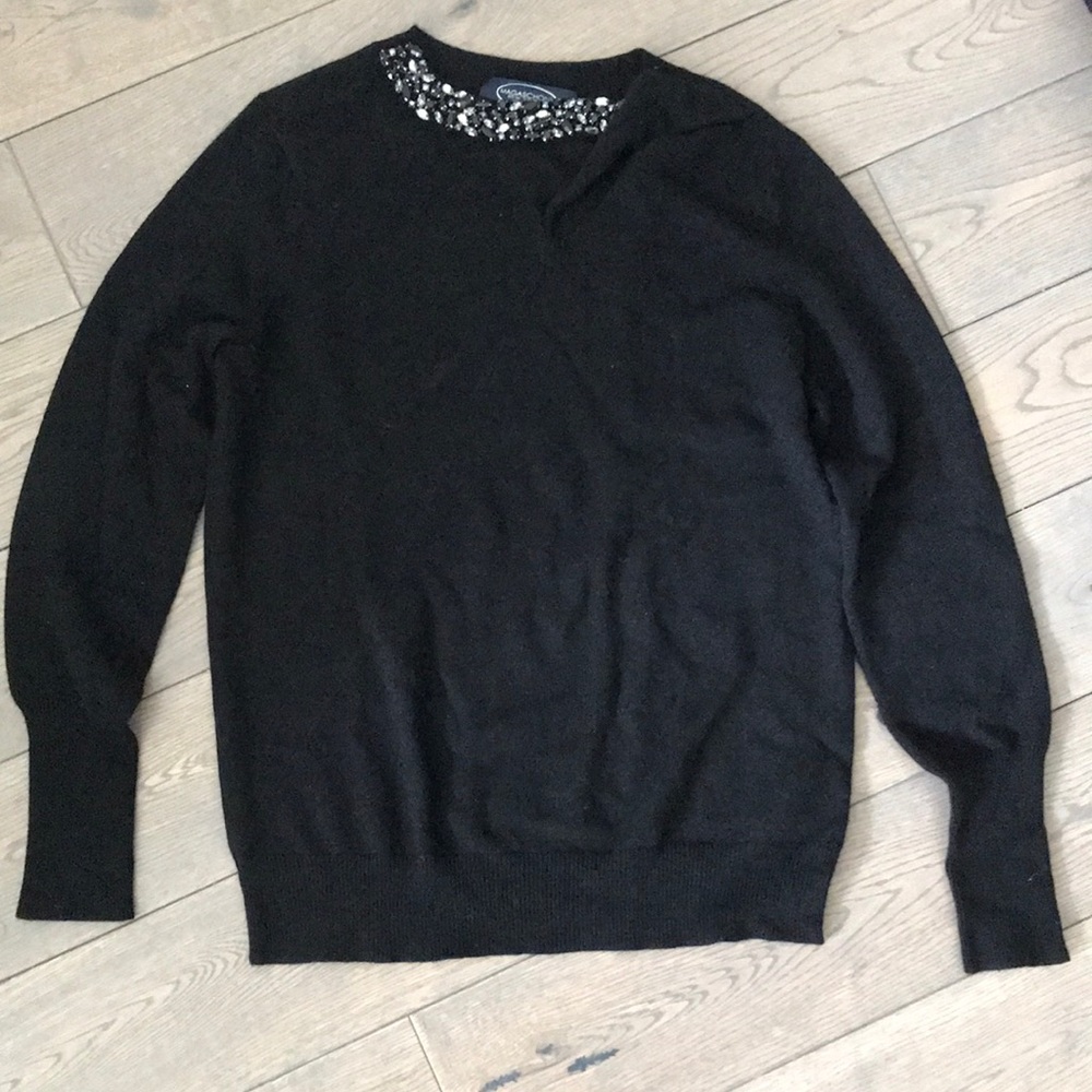 Cashmere sweater with beaded neck detailing